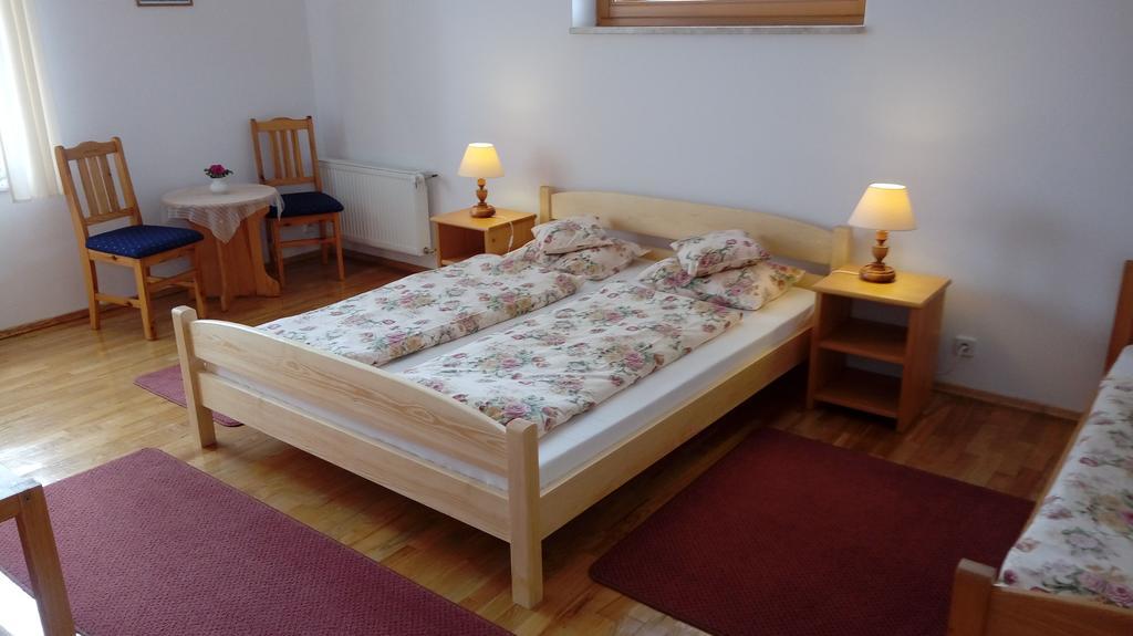 Gospodarstwo Agroturystyczne-Pensjonat Sad Podgórzyn Extérieur photo